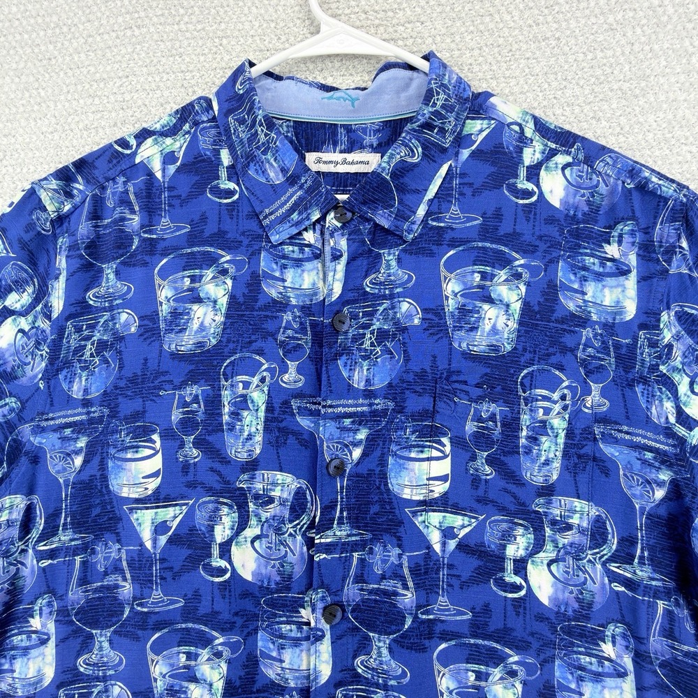 Tommy Bahama Camp Shirt Mens 2XL Blue Bar None AOP Hawaiian Aloha Short Sleeve